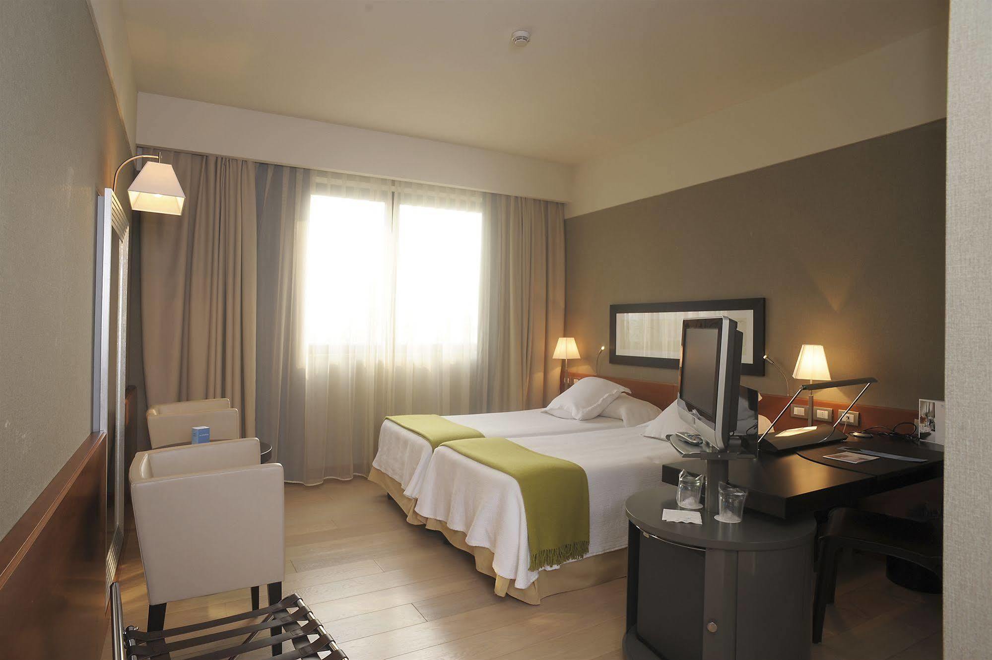 Nh Linate Otel Peschiera Borromeo Dış mekan fotoğraf