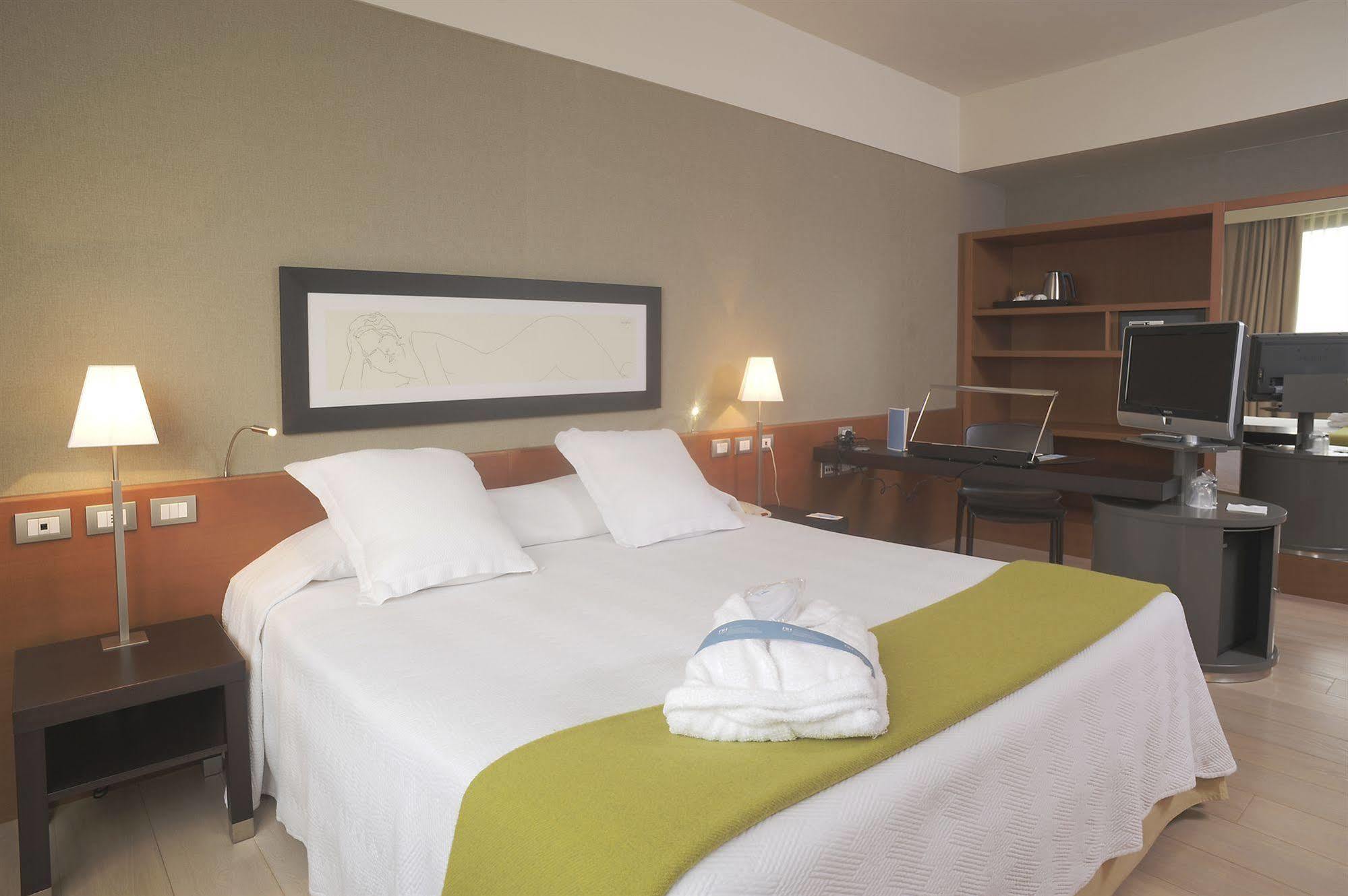 Nh Linate Otel Peschiera Borromeo Dış mekan fotoğraf